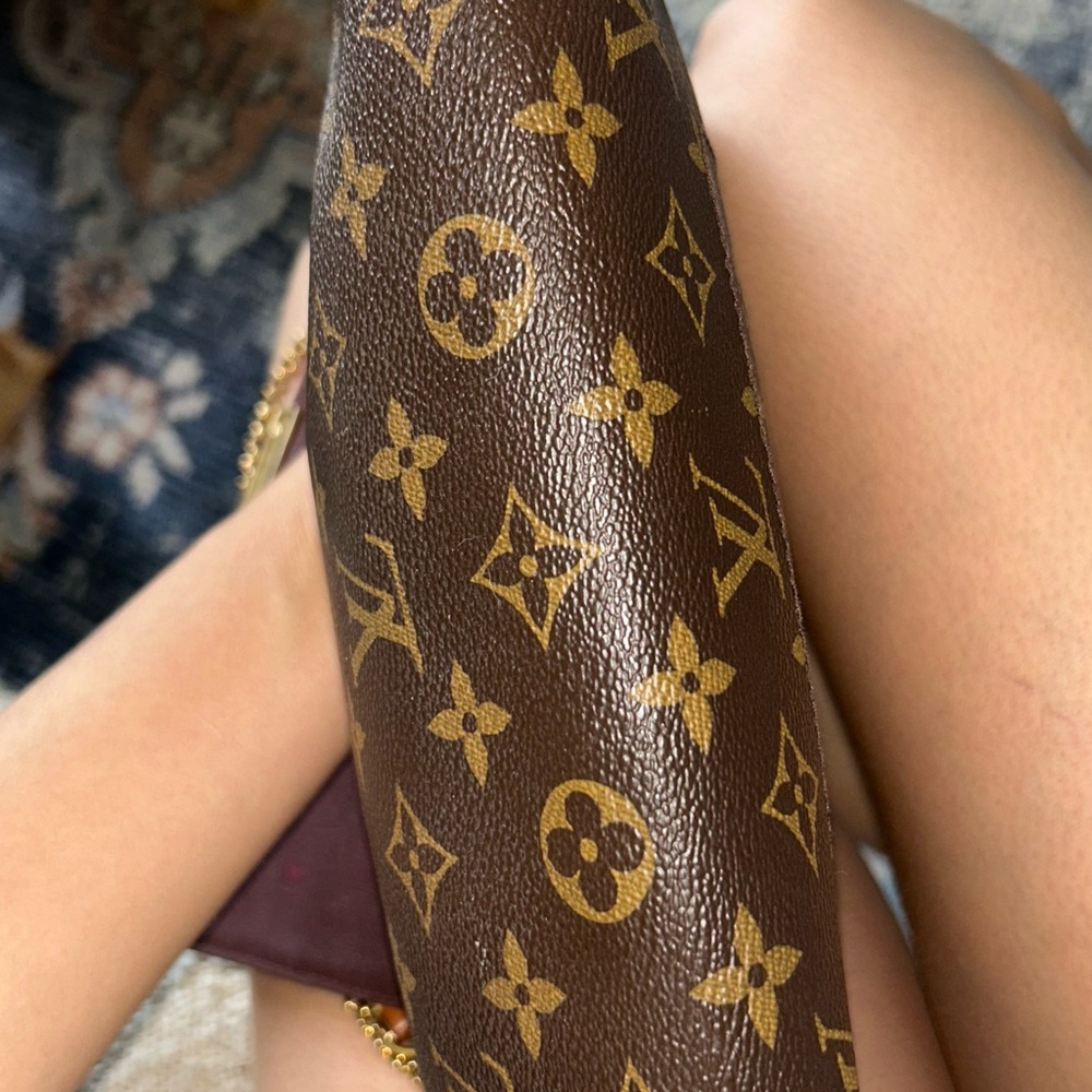 Brown and Gold Chain Shoulder Bag - Picture 9 of 11